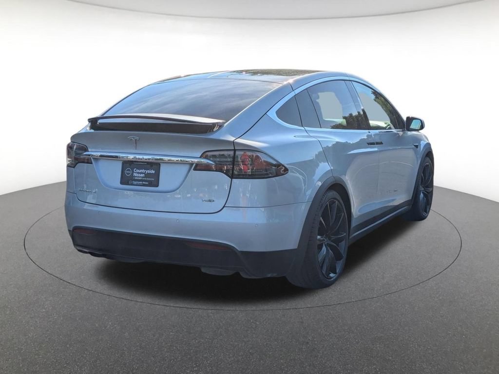 Used 2018 Tesla Model X 75D AWD/4WD image 5