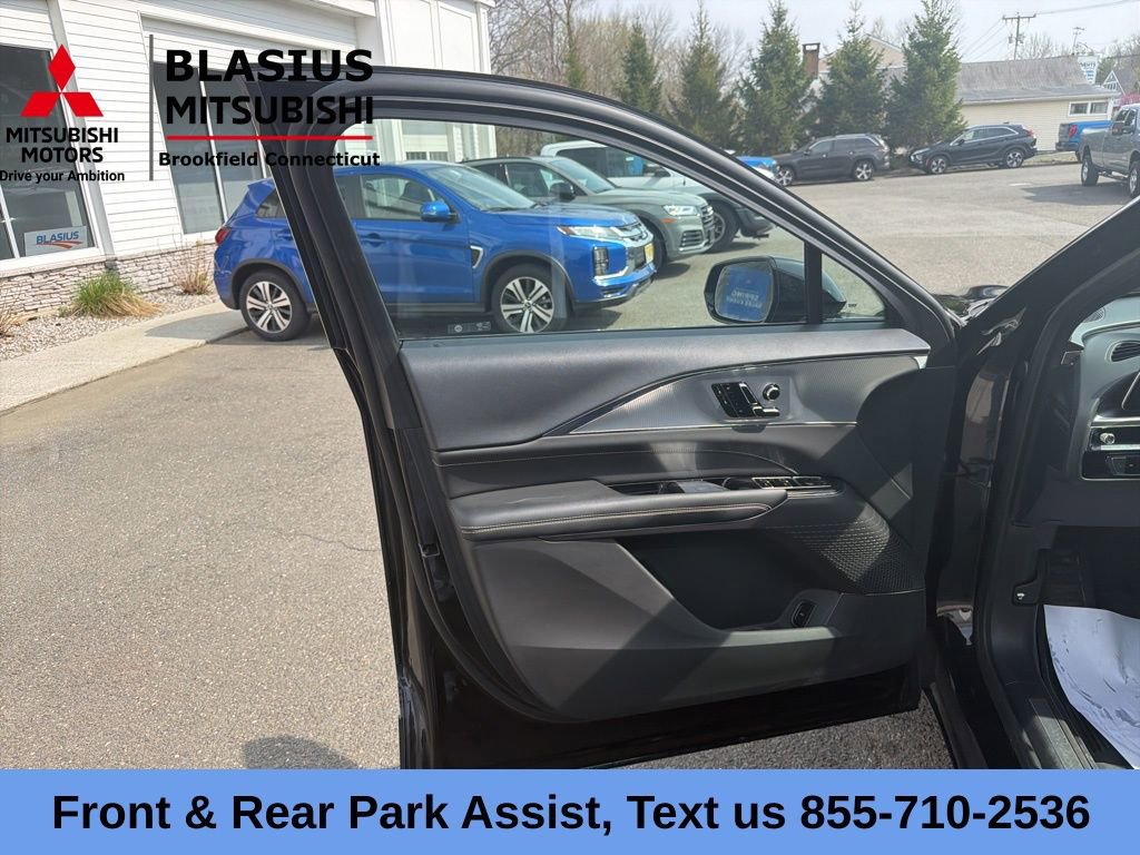Used 2024 Cadillac Lyriq Tech AWD/4WD image 18