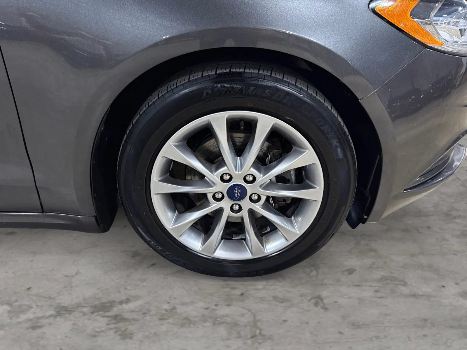 Used 2017 Ford Fusion SE w/ Fusion SE Technology Package FWD image 43