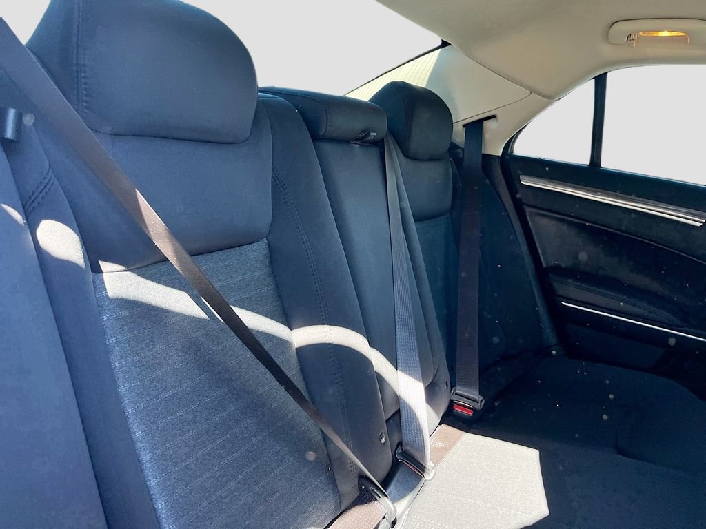 Used 2022 Chrysler 300 Touring w/ Sport Appearance Package image 25