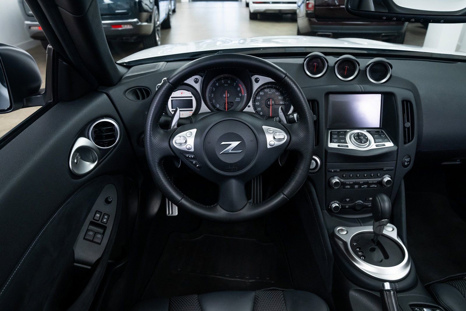 Used 2011 Nissan 370Z Touring image 12