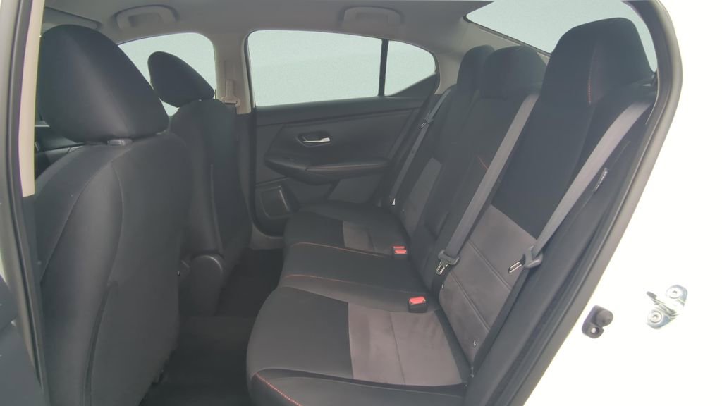 Certified 2024 Nissan Sentra SR FWD image 12