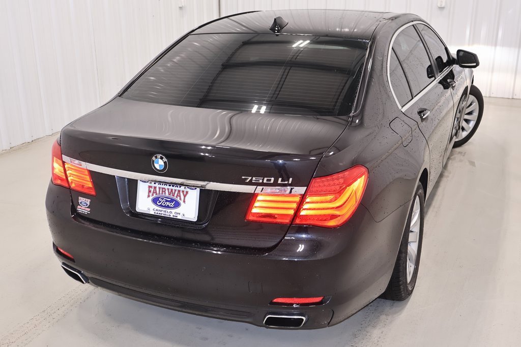 Used 2011 BMW 750Li xDrive image 42