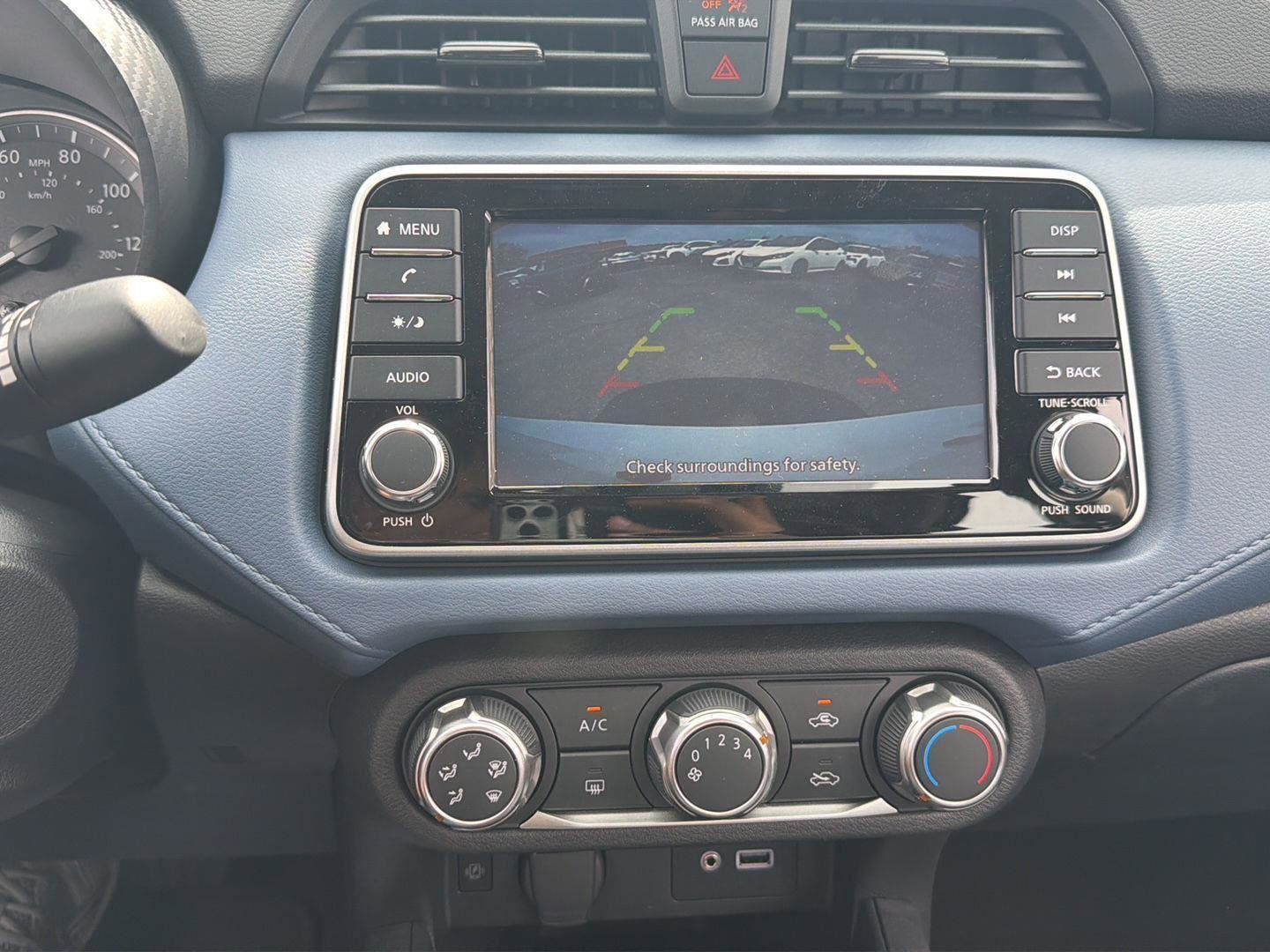 Used 2025 Nissan Versa SV w/ Trunk Package image 15