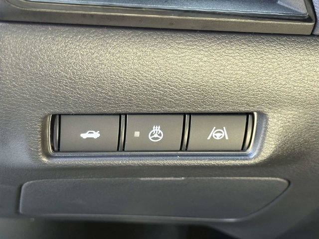 Used 2026 Nissan Sentra SL w/ Floor Mat Package FWD image 13