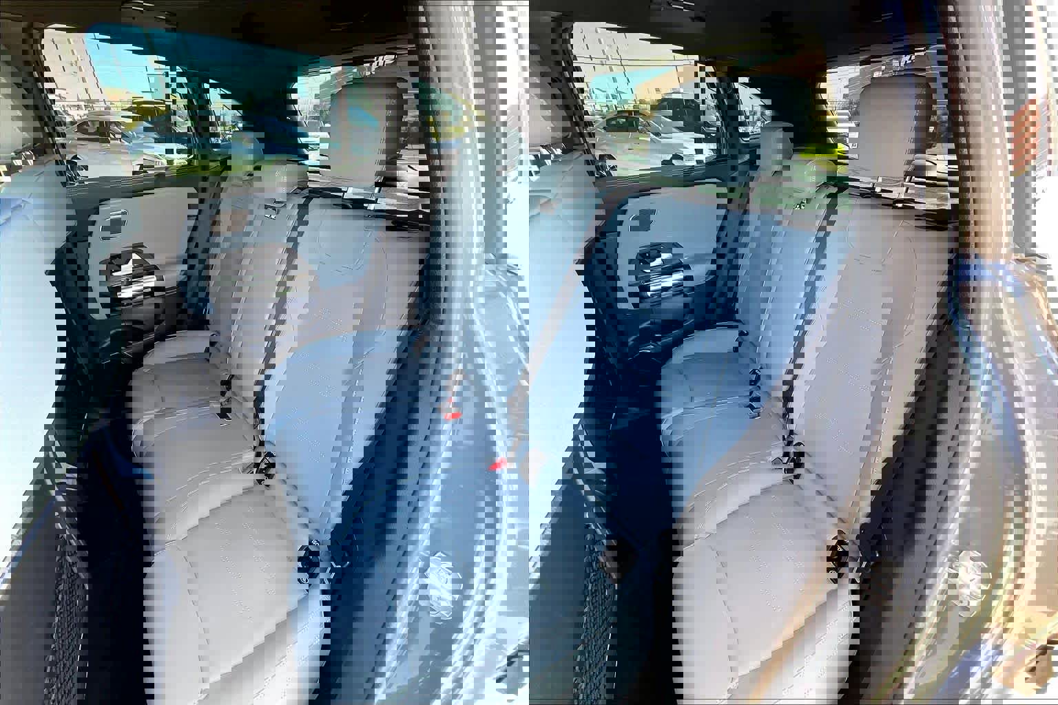 Used 2025 Mercedes-Benz GLA 35 AMG 4MATIC image 38