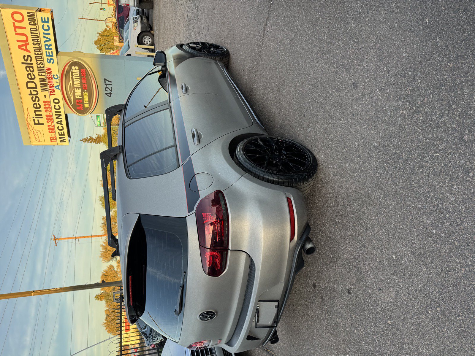 Used 2012 Volkswagen GTI 4-Door FWD image 4