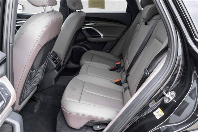 Used 2025 Audi Q5 Premium w/ Convenience Package AWD/4WD image 22