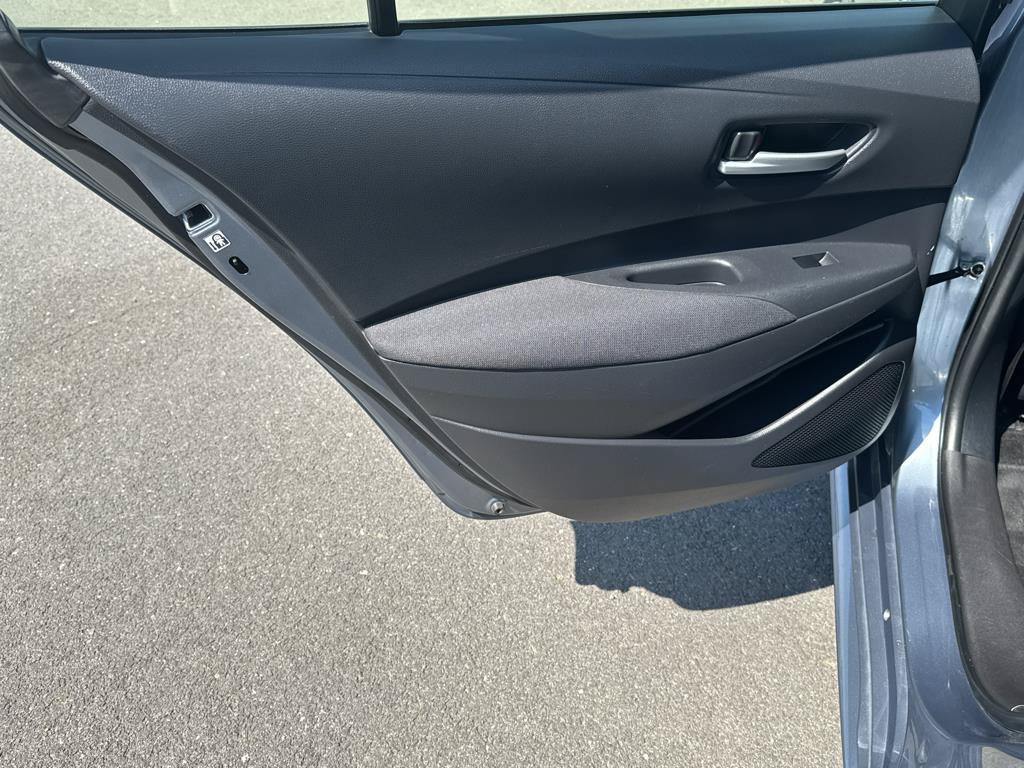 Used 2021 Toyota Corolla LE w/ Carpet Mat Package (TMS) FWD image 24