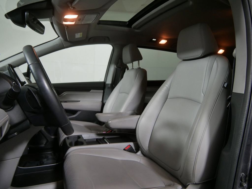 Used 2024 Honda Odyssey EX-L image 13
