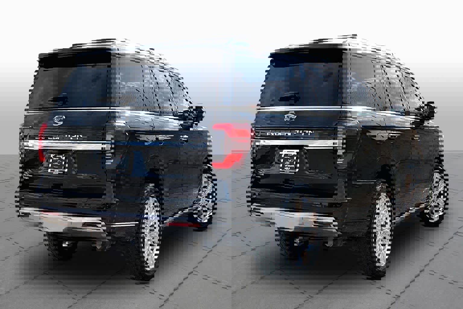 Used 2023 Ford Expedition Platinum image 13