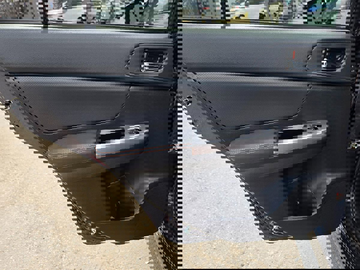 Used 2017 Subaru Crosstrek 2.0i Limited image 29