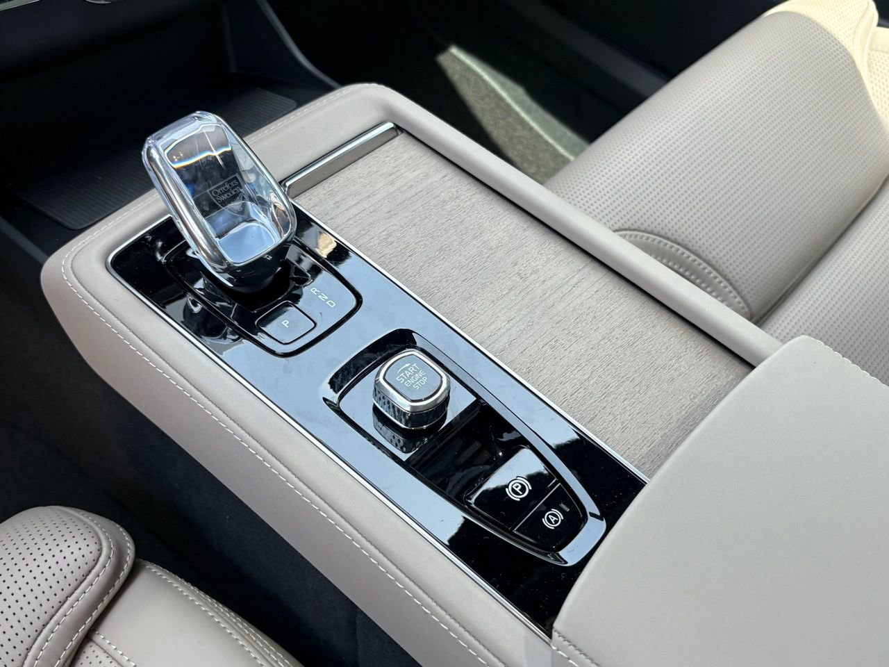 New 2026 Volvo XC90 B5 Ultra w/ Lounge Package image 12