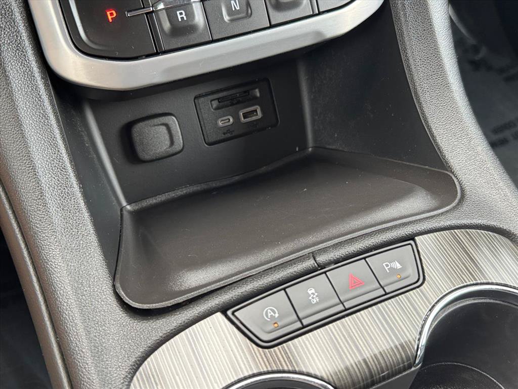 Used 2022 GMC Acadia SLT w/ Elevation Edition AWD/4WD image 24