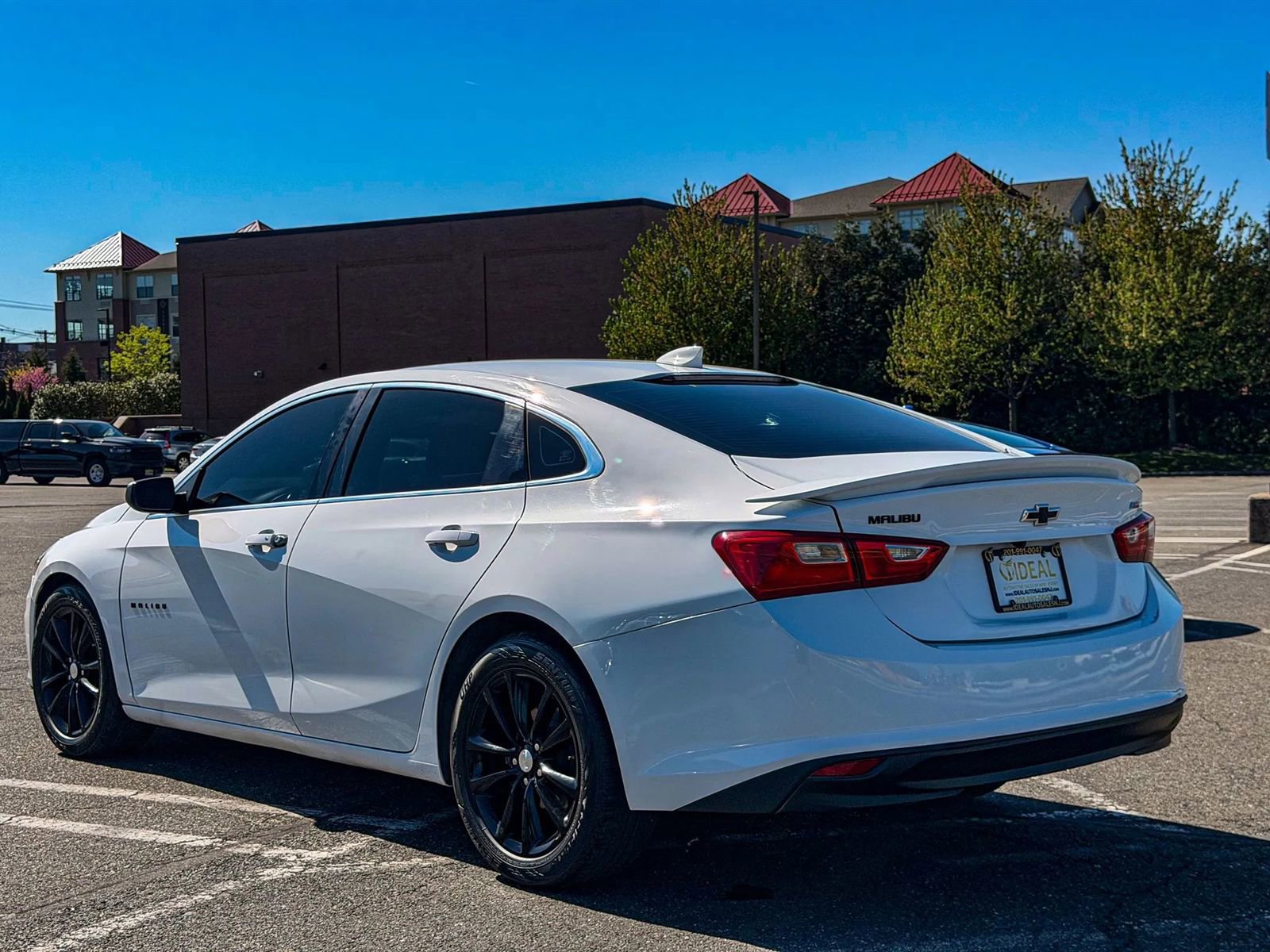 Used 2021 Chevrolet Malibu RS FWD image 4