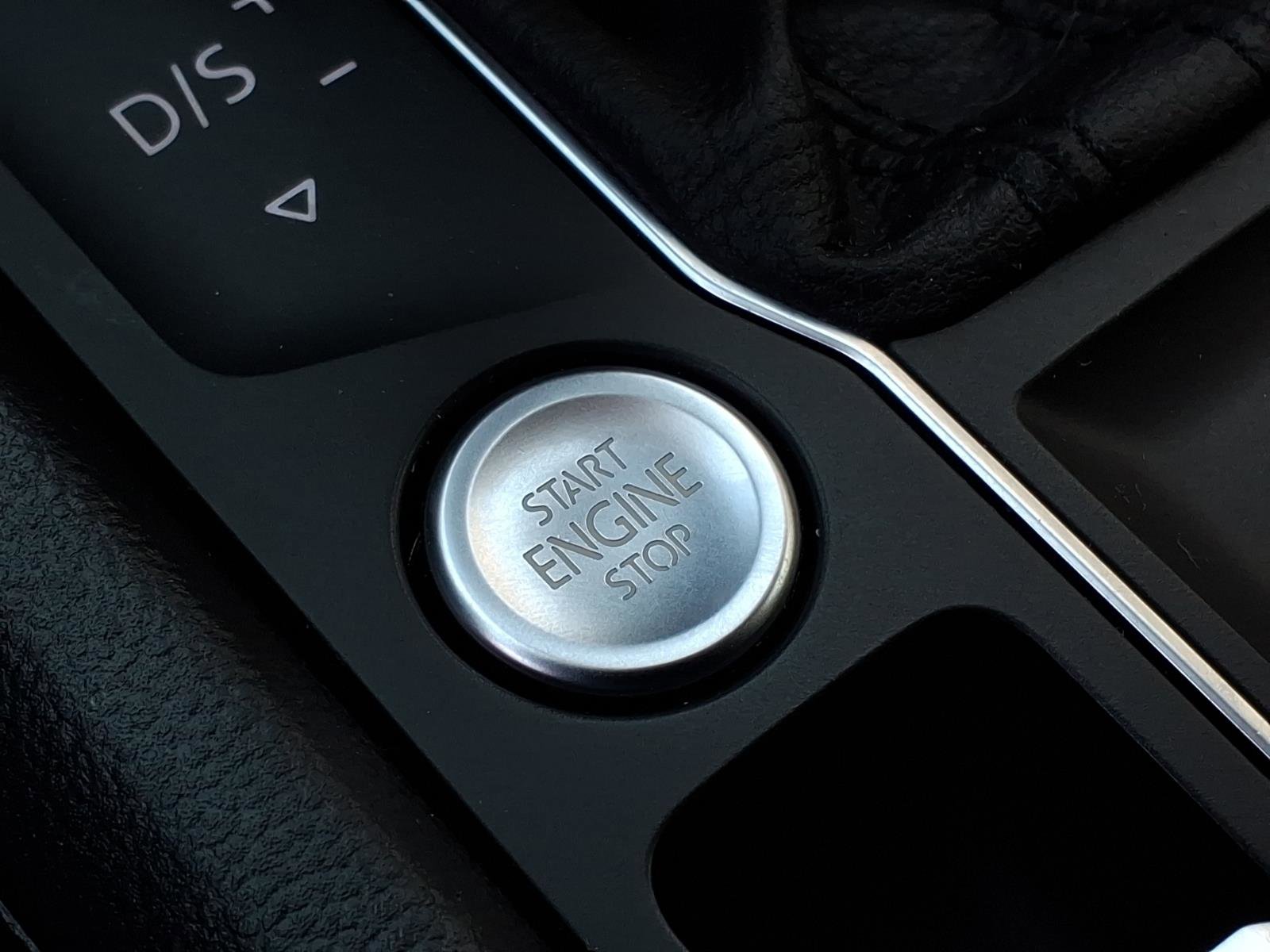 Used 2019 Volkswagen Atlas SE image 34