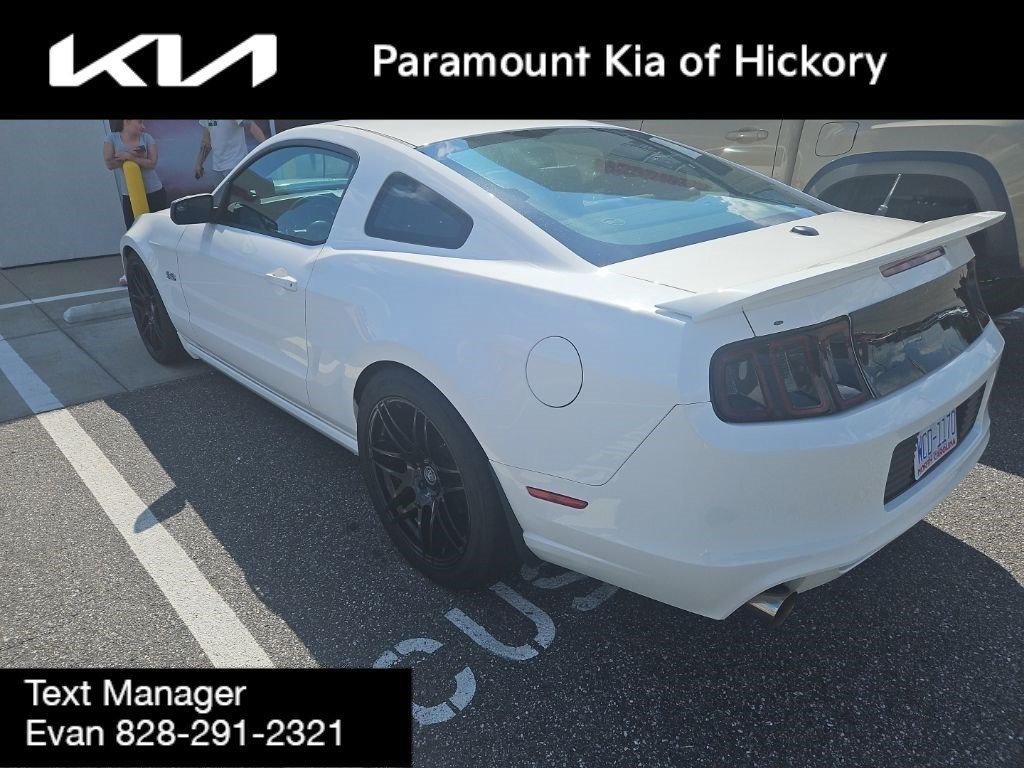 Used 2013 Ford Mustang GT Premium w/ Comfort Pkg RWD image 5