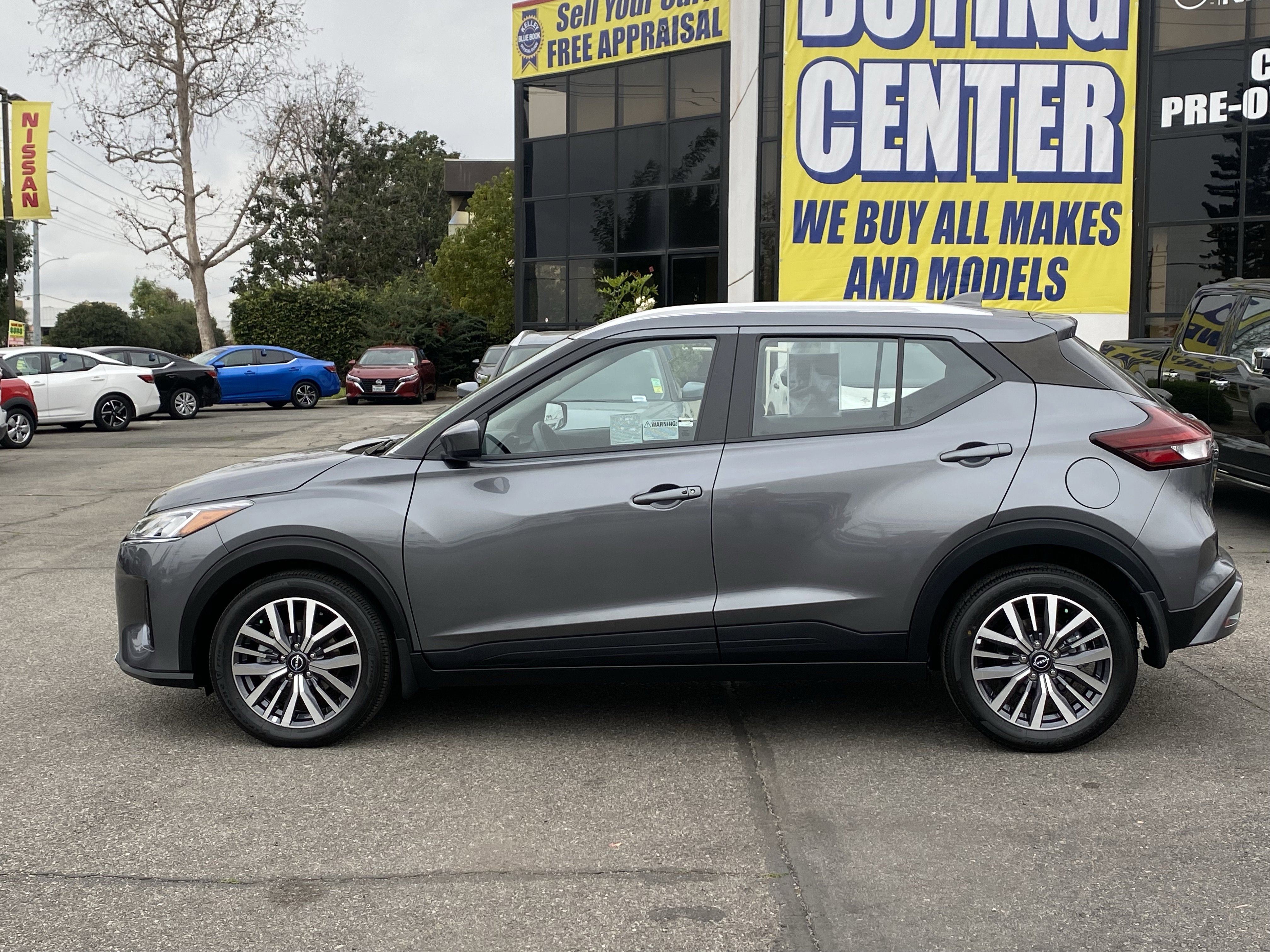 Certified 2024 Nissan Kicks SV FWD image 6
