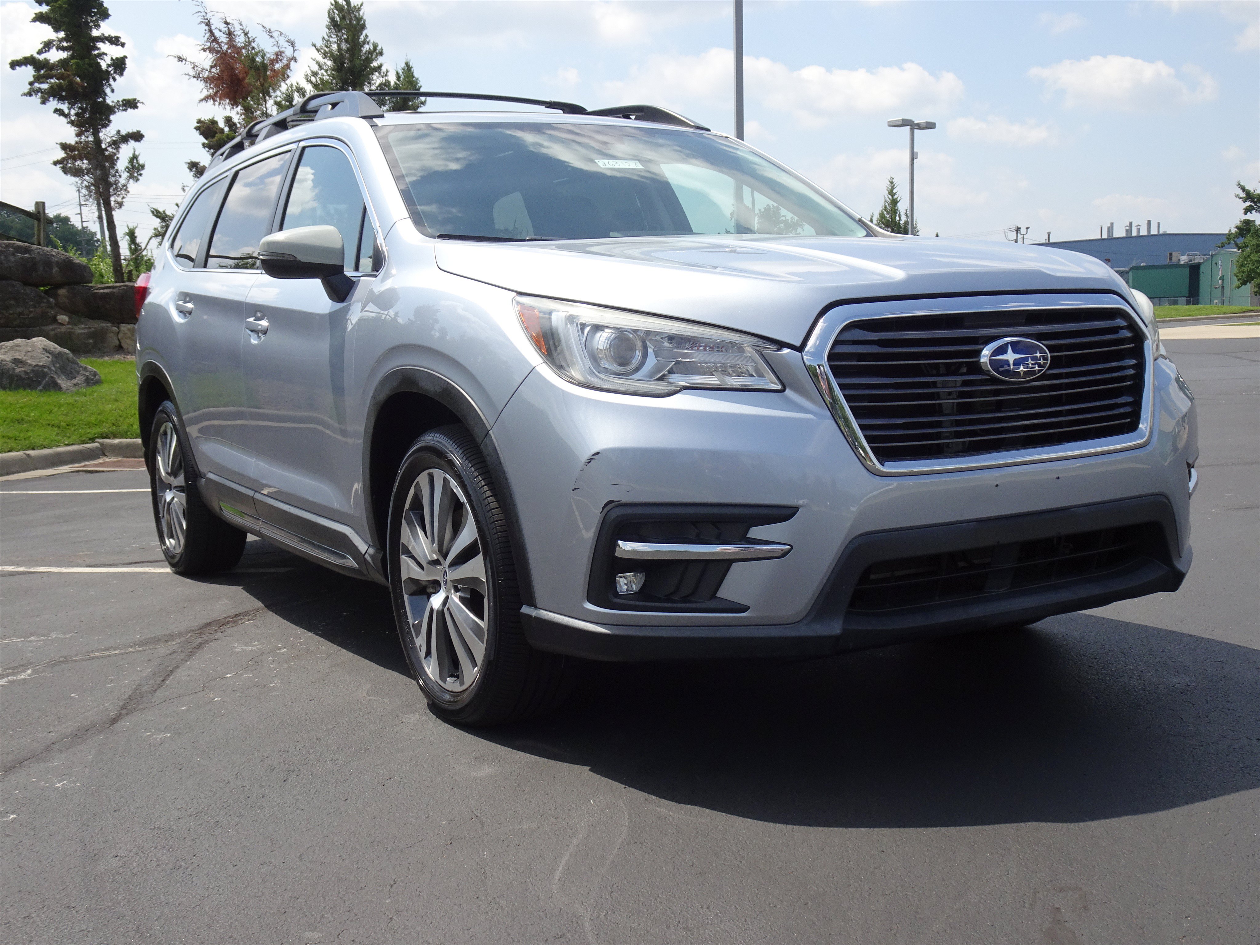 Used 2020 Subaru Ascent Limited w/ Technology Package AWD/4WD image 11