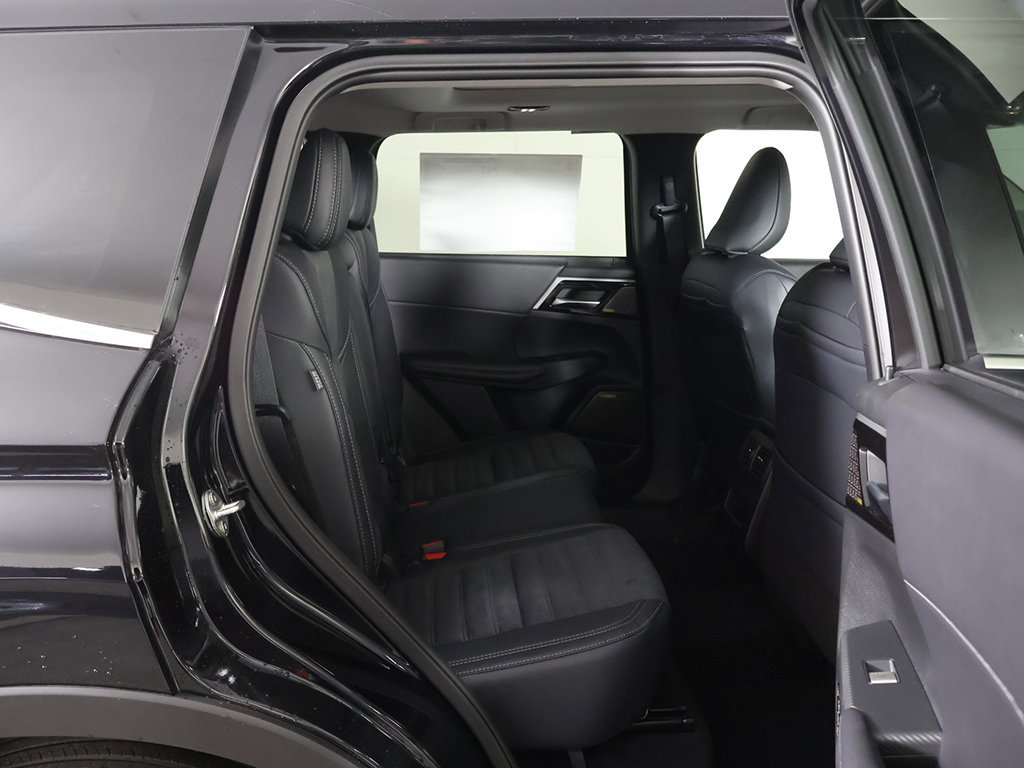 New 2026 Mitsubishi Outlander SE AWD/4WD image 34