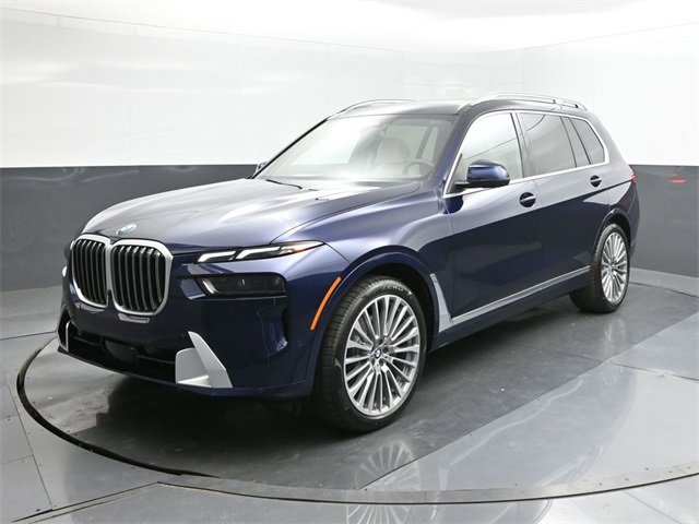 New 2025 BMW X7 xDrive40i w/ Executive Package image 1