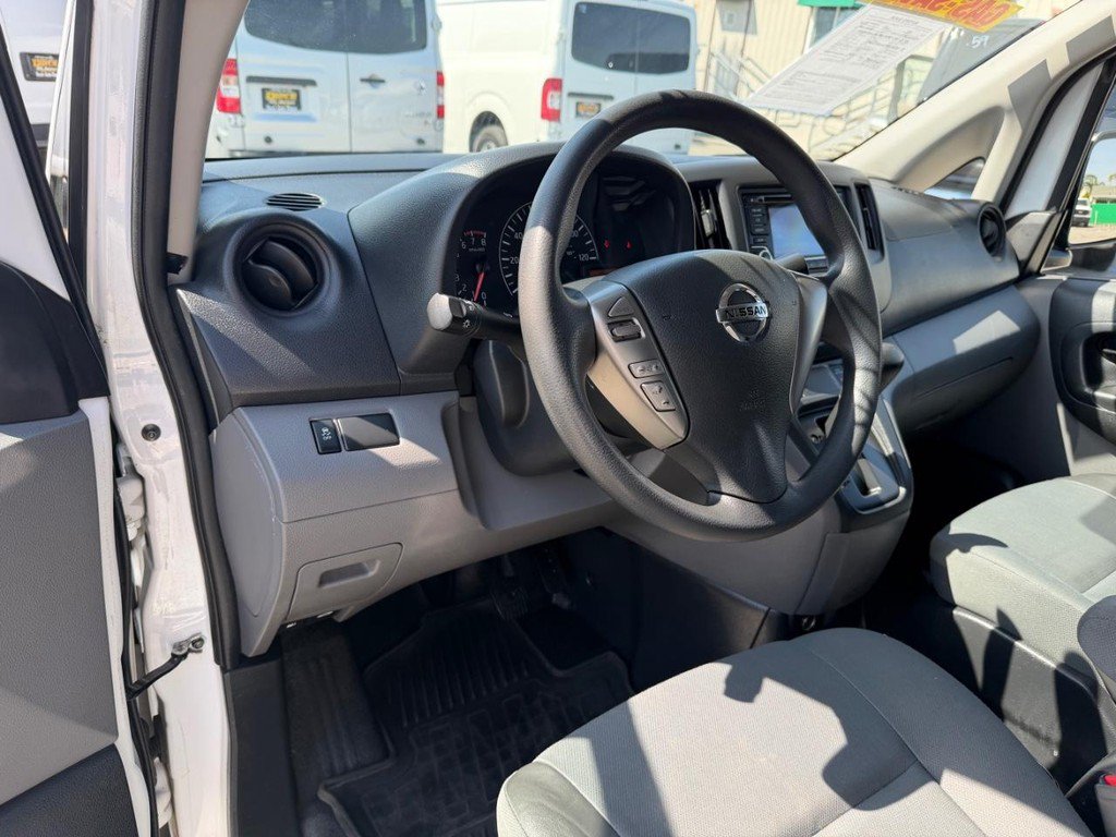 Used 2019 Nissan NV200 S FWD image 22