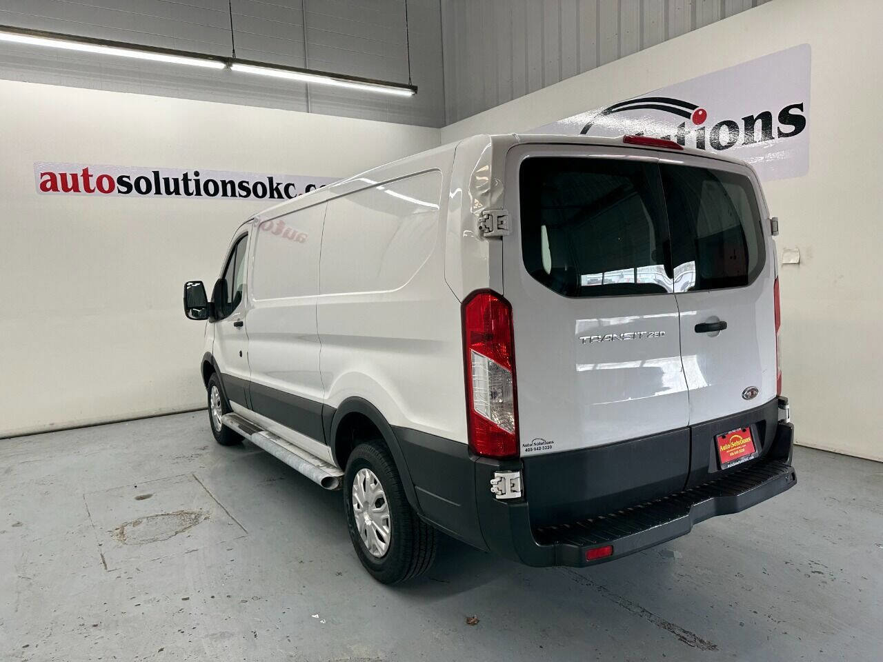 Used 2015 Ford Transit 250 130 Low Roof w/ Exterior Upgrade Package image 5
