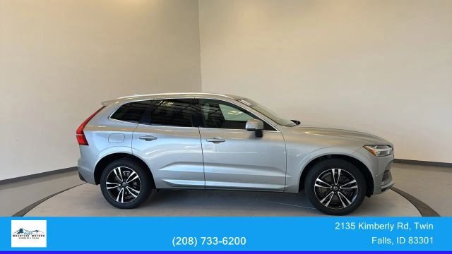 Used 2018 Volvo XC60 T6 Momentum w/ Vision Package AWD/4WD image 12