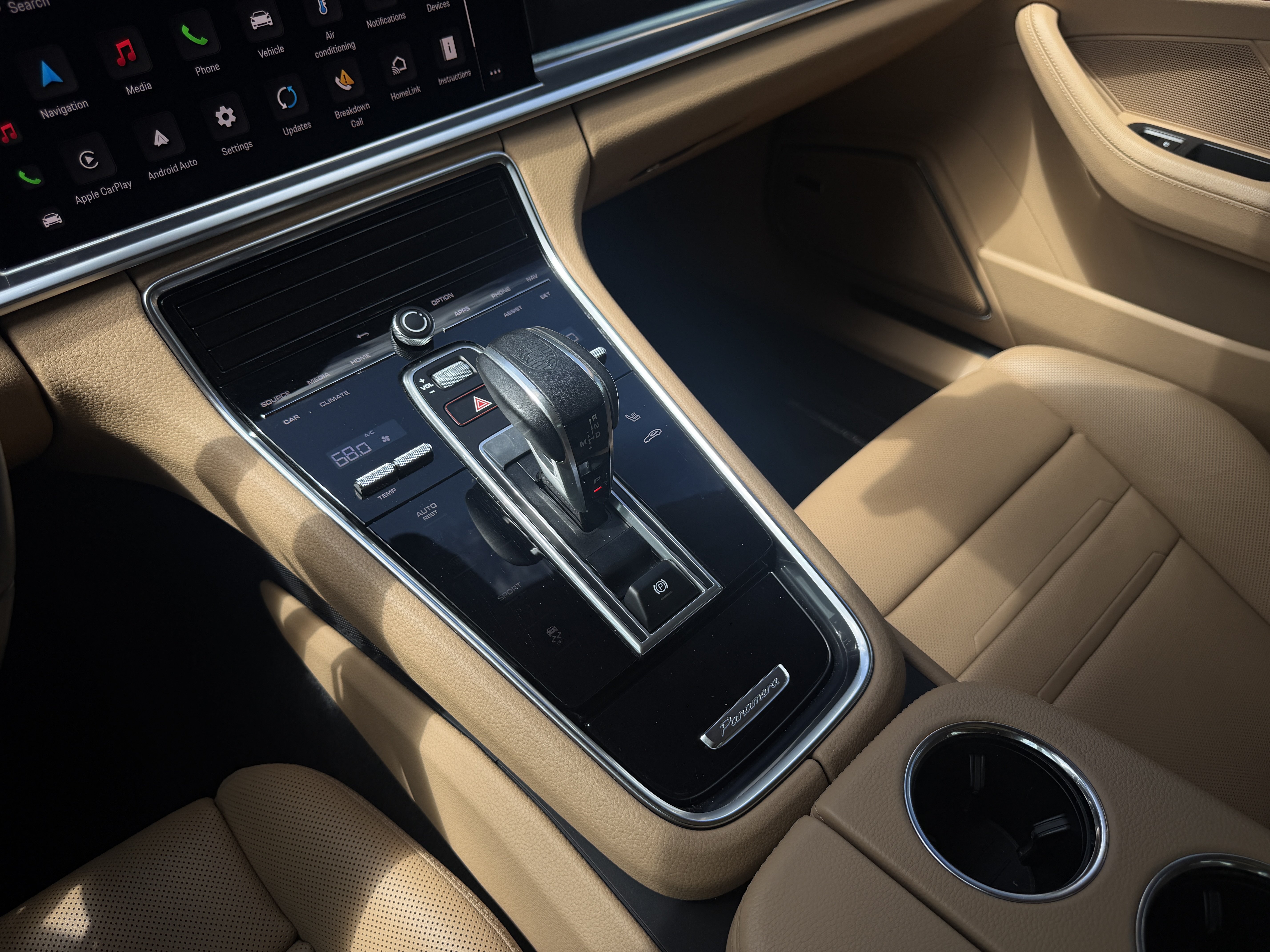 Certified 2023 Porsche Panamera Platinum Edition RWD image 27