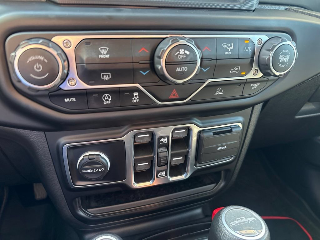Certified 2023 Jeep Gladiator Sport AWD/4WD image 21