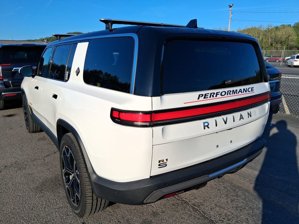 Used 2024 Rivian R1S Adventure AWD/4WD image 3