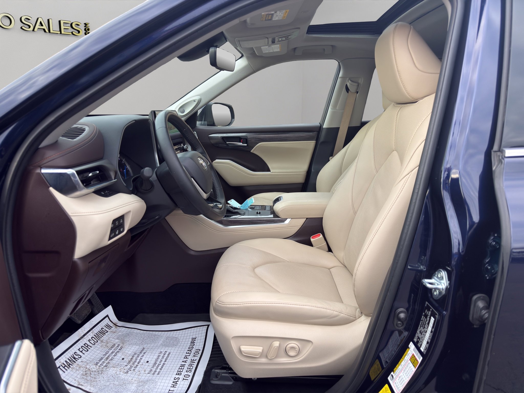 Used 2022 Toyota Highlander Limited image 9
