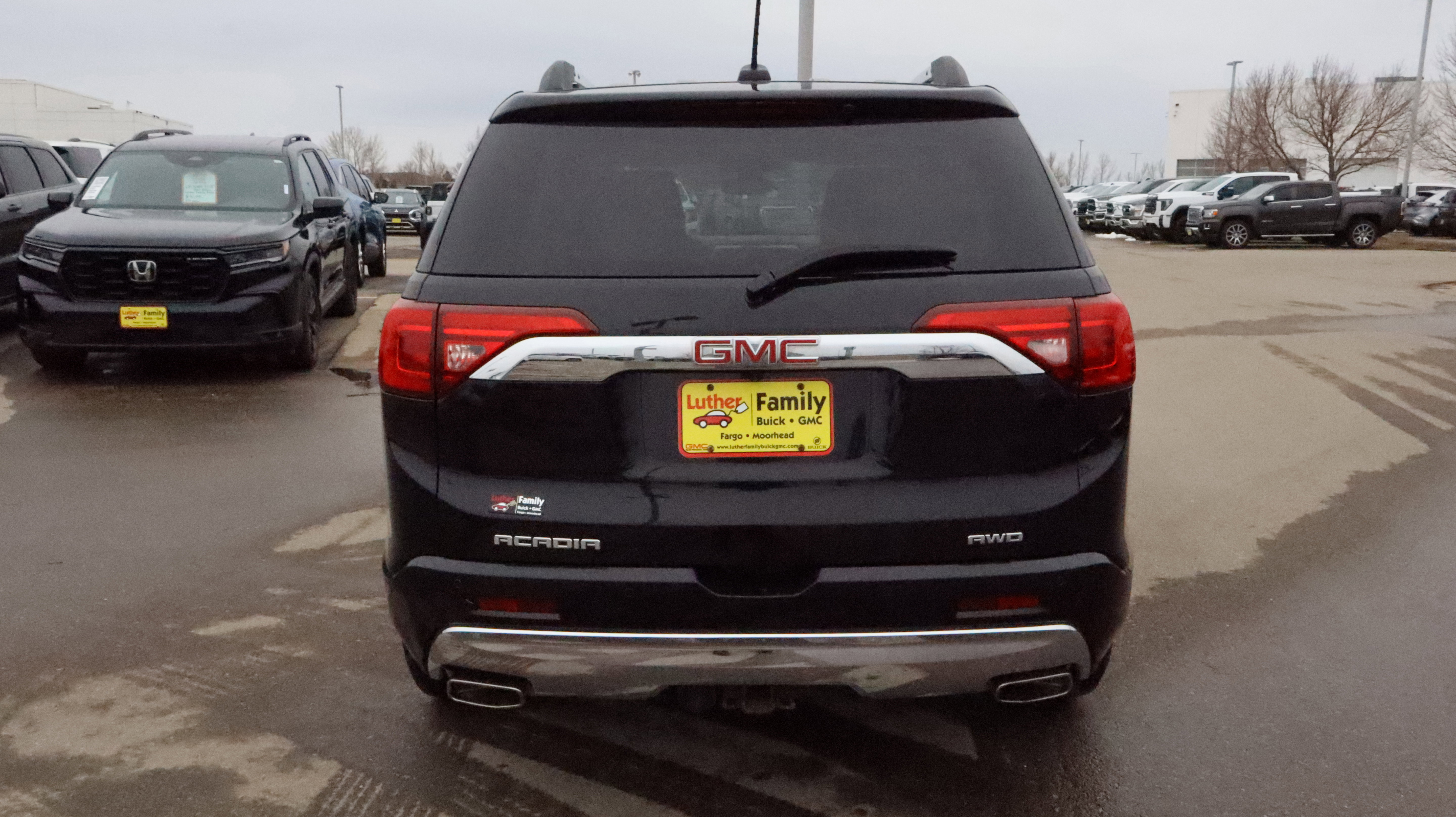 Used 2018 GMC Acadia Denali w/ Technology Package AWD/4WD image 6