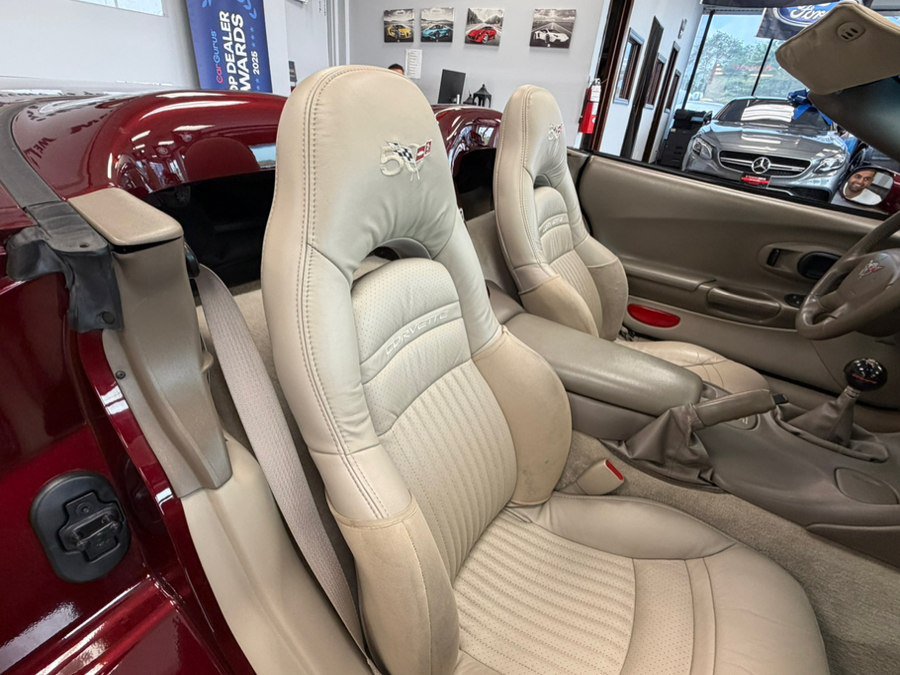Used 2003 Chevrolet Corvette Convertible w/ Preferred Equipment Group1 RWD image 41