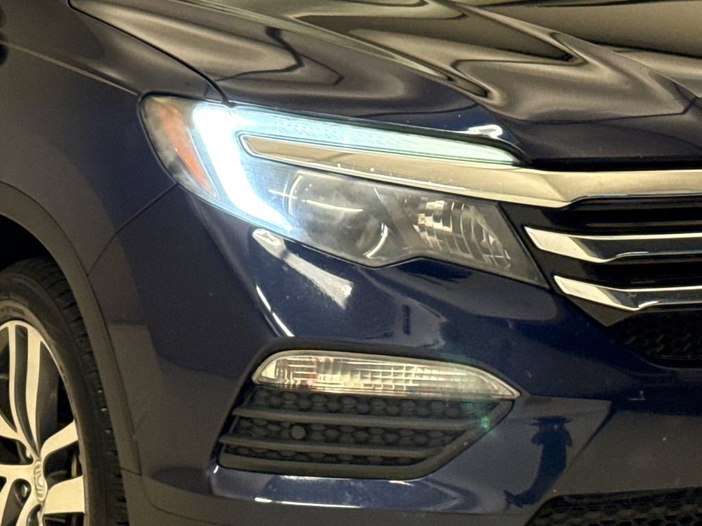 Used 2018 Honda Pilot Touring image 5