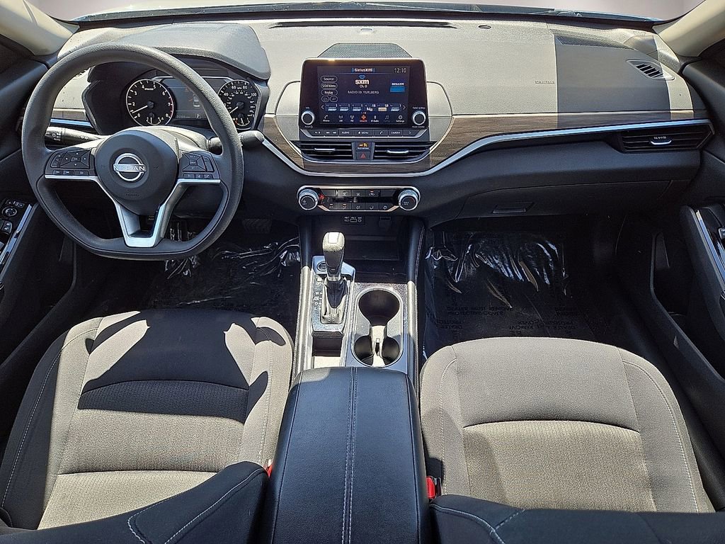 Used 2023 Nissan Altima 2.5 SV FWD image 16
