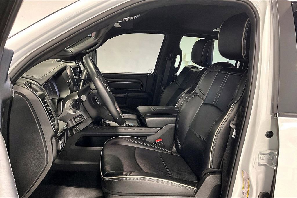 Used 2024 RAM 3500 Limited image 33