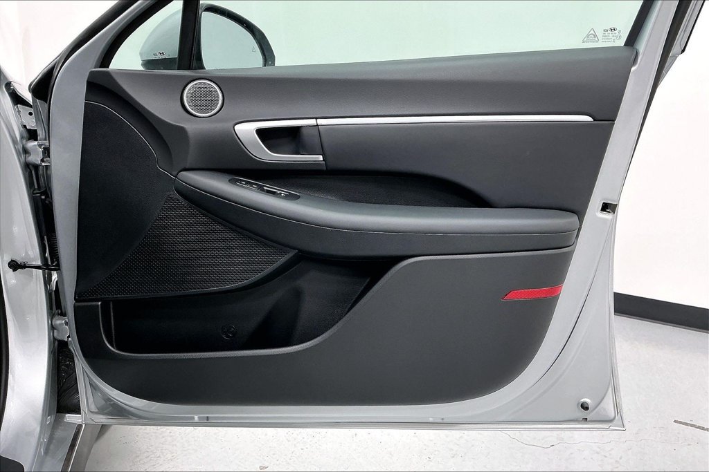 New 2026 Hyundai Sonata Blue FWD image 11
