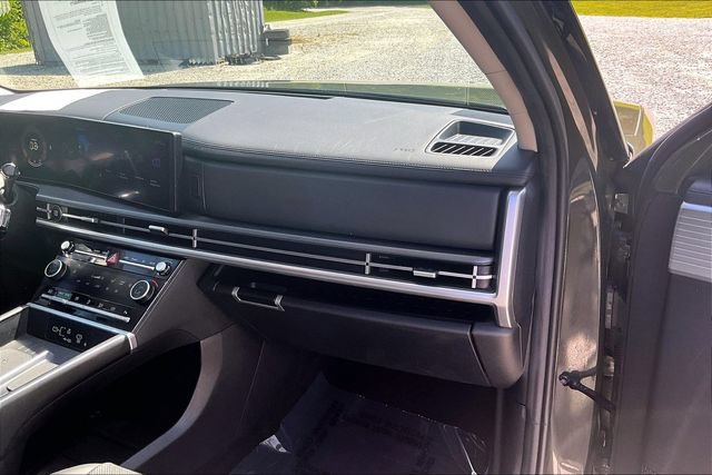Used 2025 Hyundai Santa Fe SEL AWD/4WD image 15