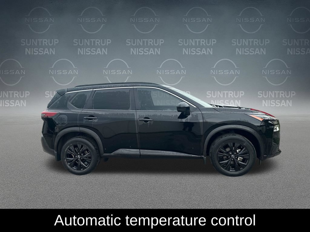 Used 2023 Nissan Rogue SV w/ SV Premium B Package FWD image 8