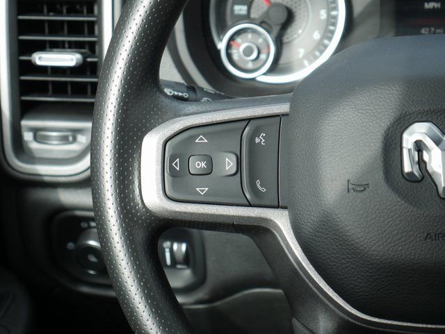 Used 2024 RAM 2500 Tradesman w/ Convenience Group AWD/4WD image 17