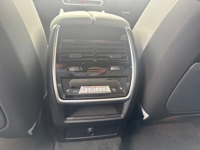 Certified 2026 BMW X6 xDrive40i AWD/4WD image 15