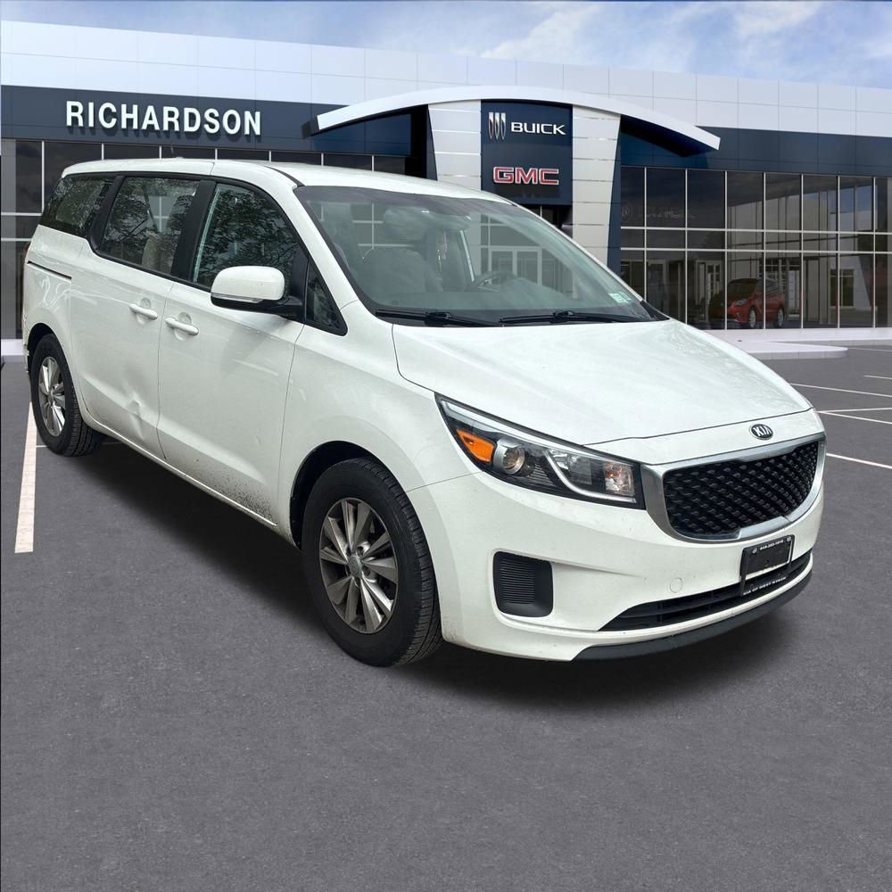 Used 2017 Kia Sedona L FWD image 4