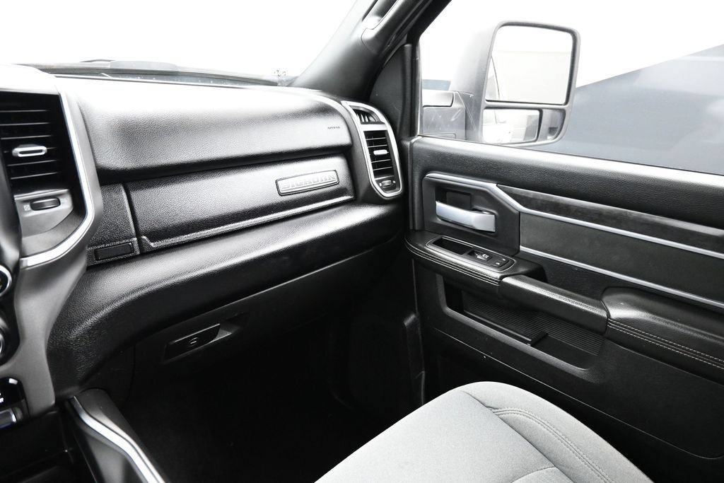 Used 2024 RAM 2500 Big Horn w/ Off Road Package AWD/4WD image 16