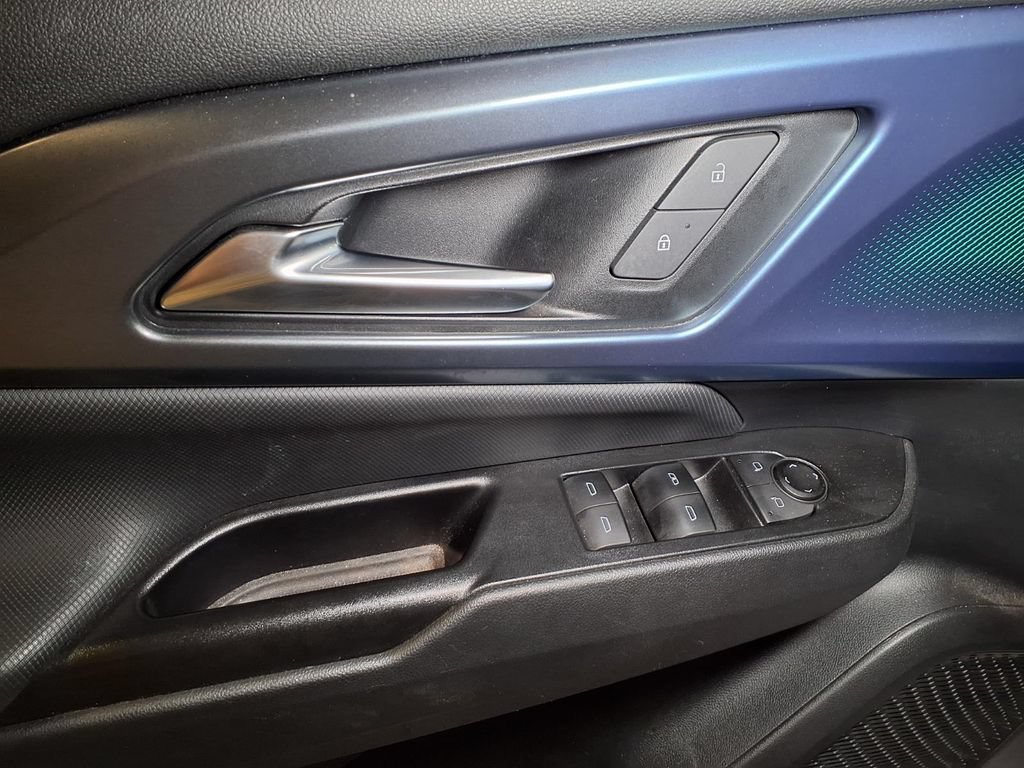 Used 2024 Chevrolet Equinox EV LT w/ LPO, Blackout Package FWD image 16