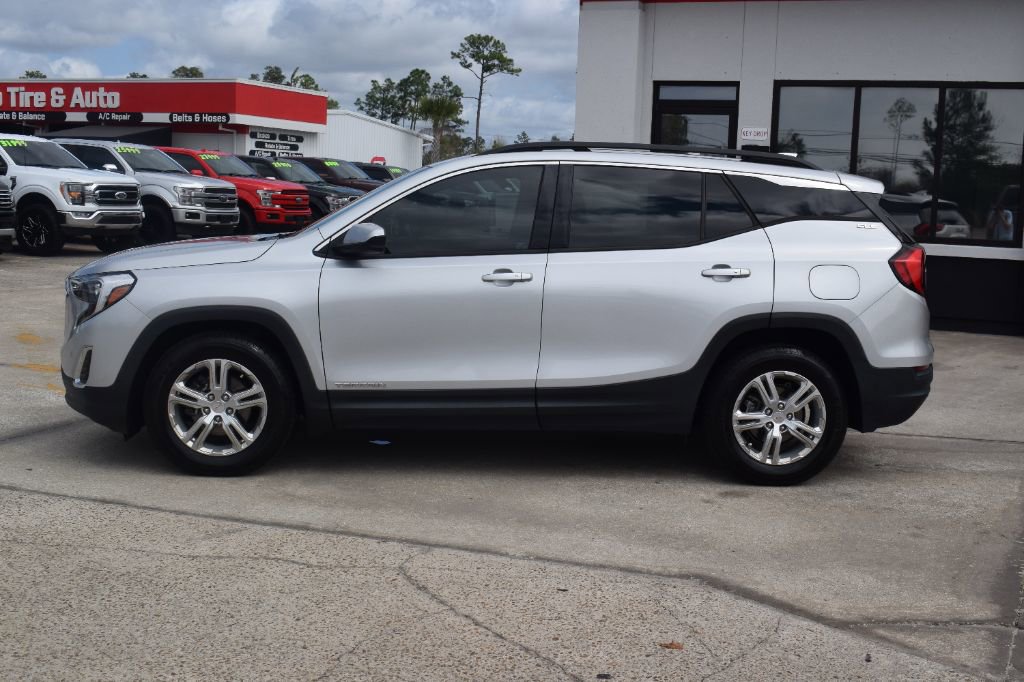 Used 2018 GMC Terrain SLE w/ LPO, Cargo Package FWD image 6