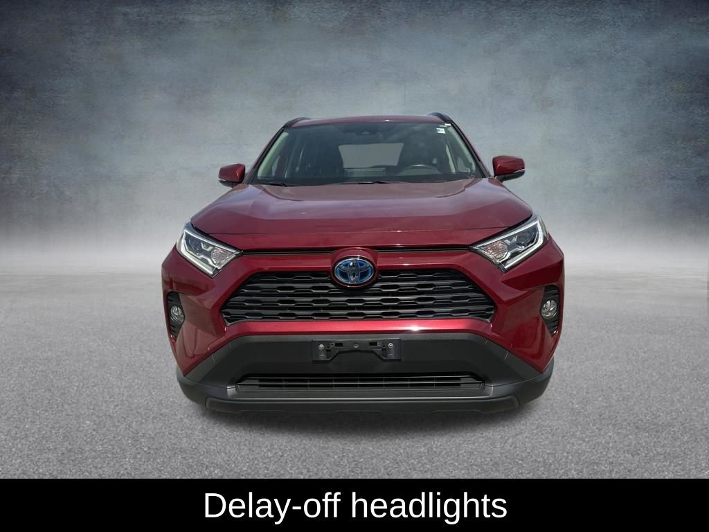 Used 2020 Toyota RAV4 XLE w/ Convenience Package image 10