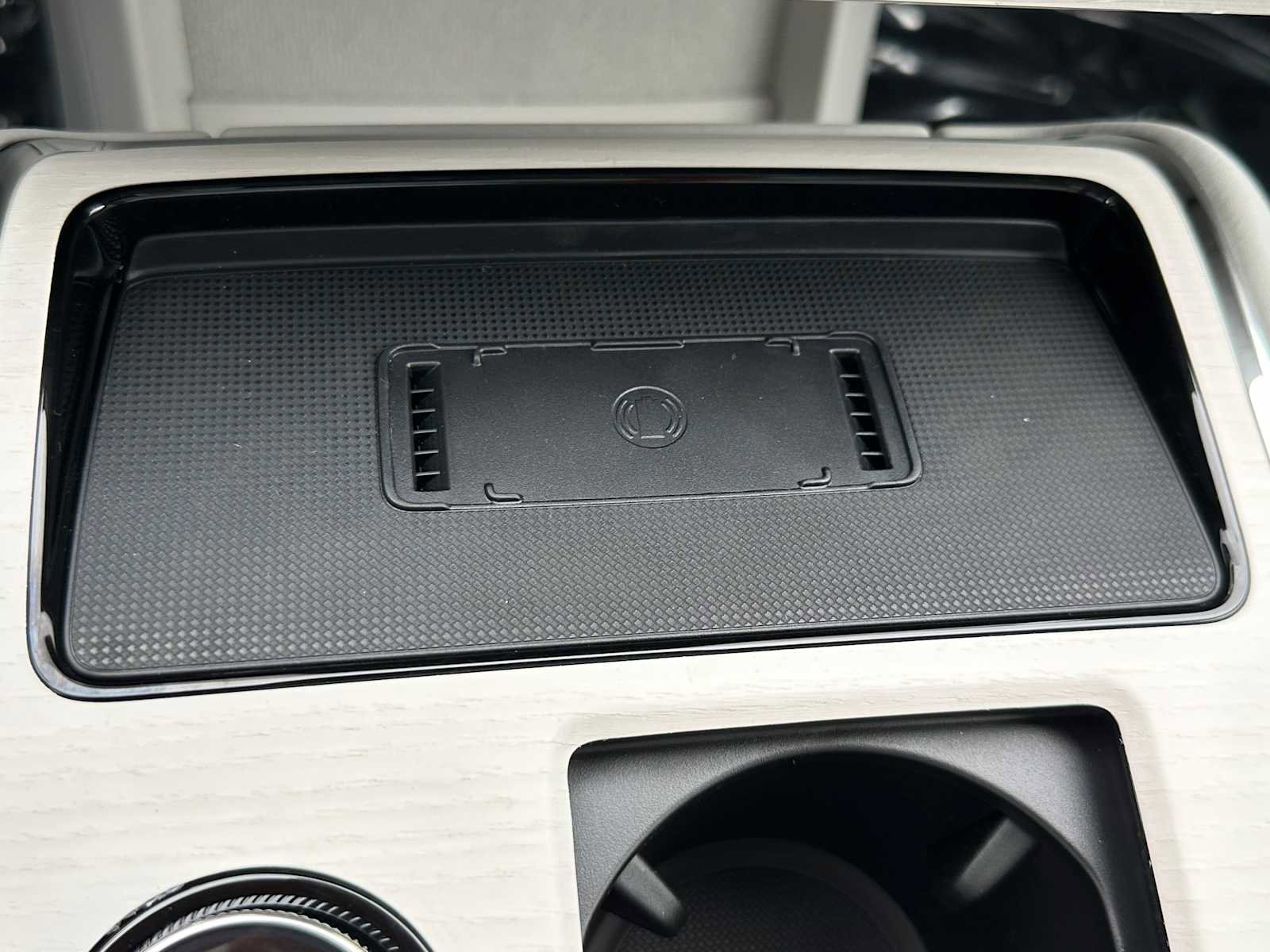 New 2025 Volvo EX90 Ultra image 34