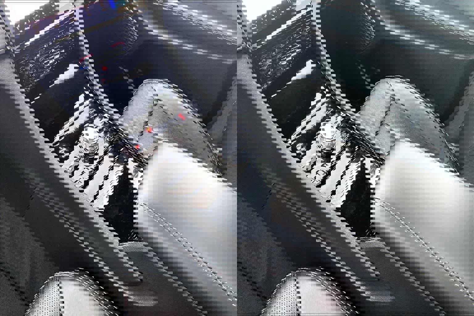 Used 2024 Jeep Grand Cherokee Overland image 17