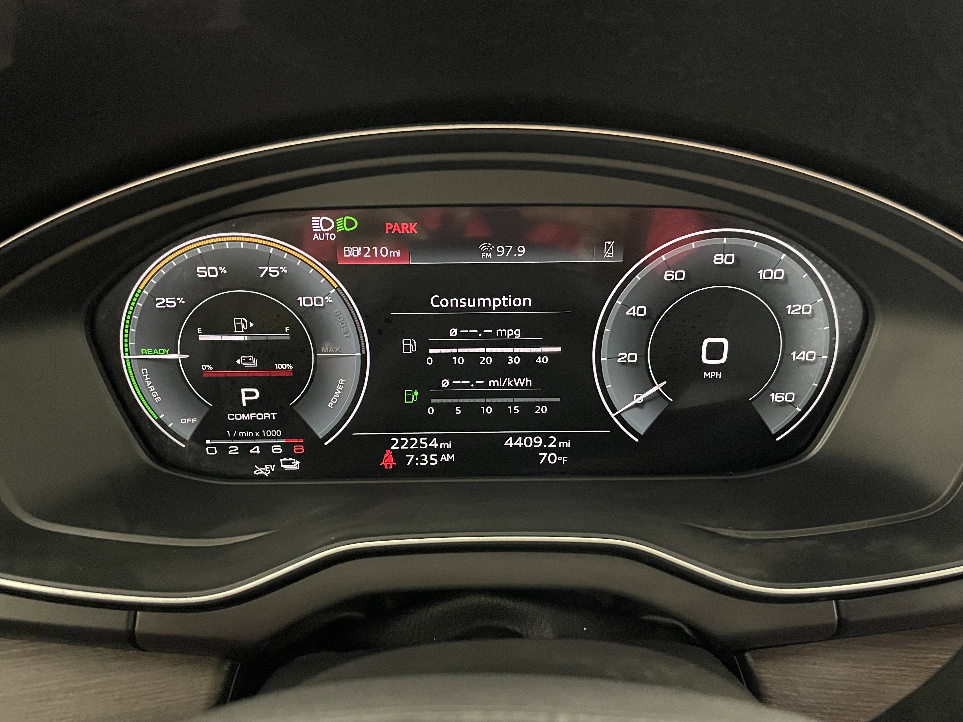 Used 2022 Audi Q5 e Premium w/ Convenience Package image 16